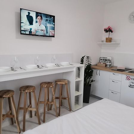 Casuta Cu Tei Villa Орадеа Стая снимка