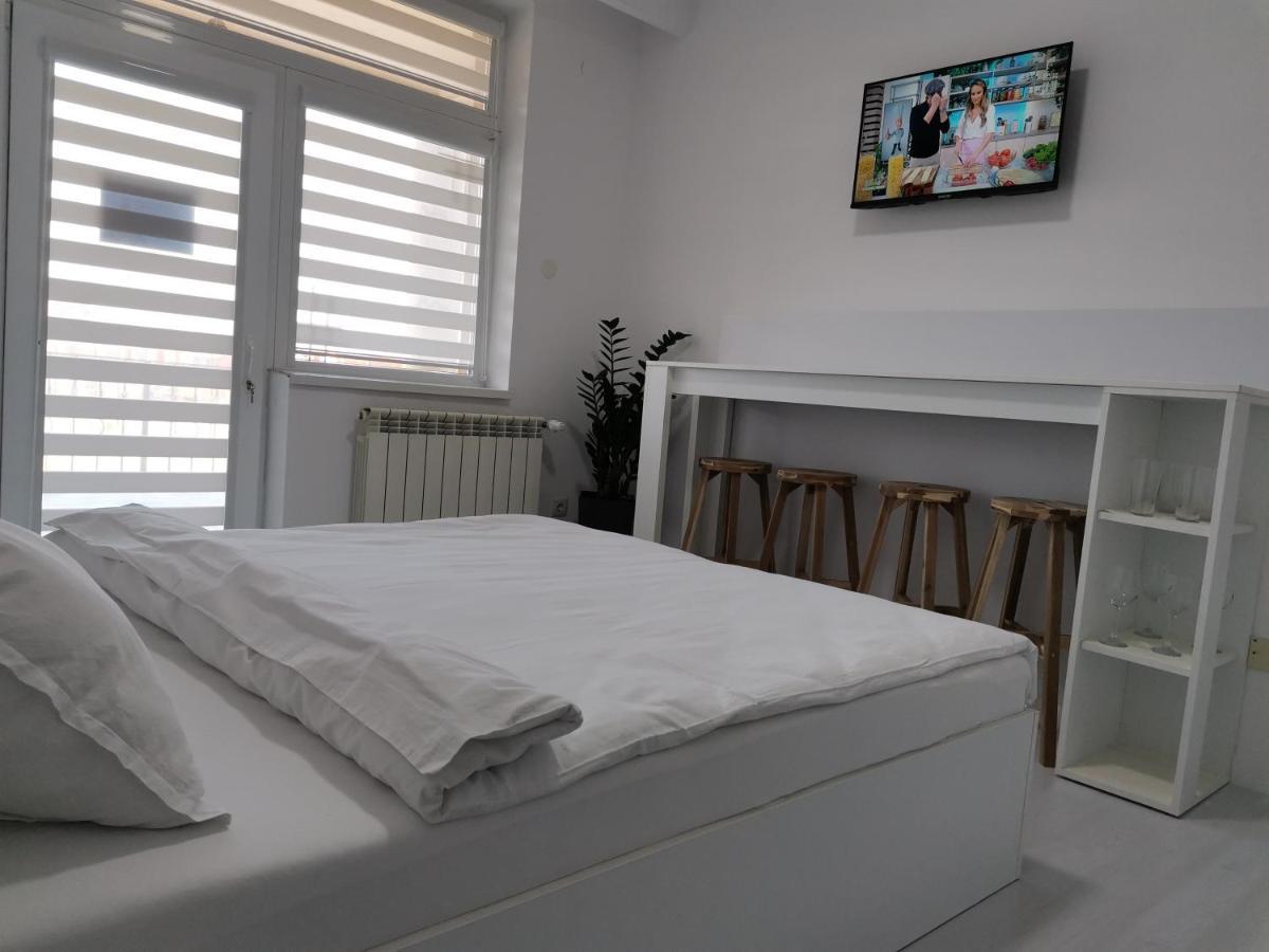 Casuta Cu Tei Villa Орадеа Екстериор снимка