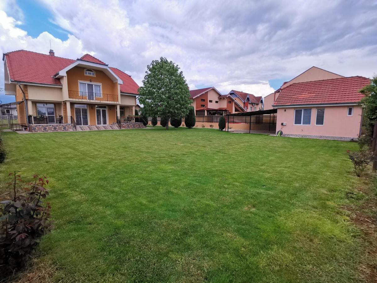 Casuta Cu Tei Villa Орадеа Екстериор снимка