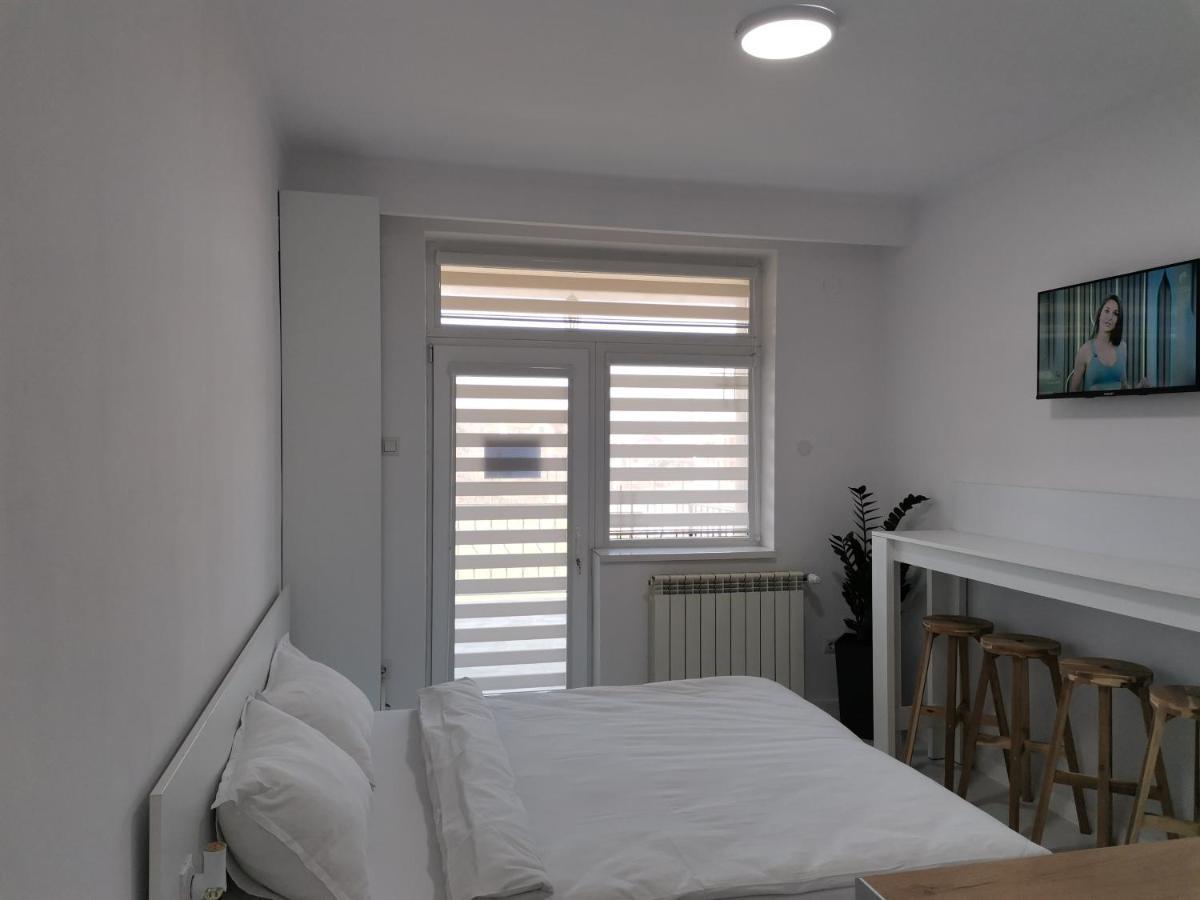 Casuta Cu Tei Villa Орадеа Стая снимка