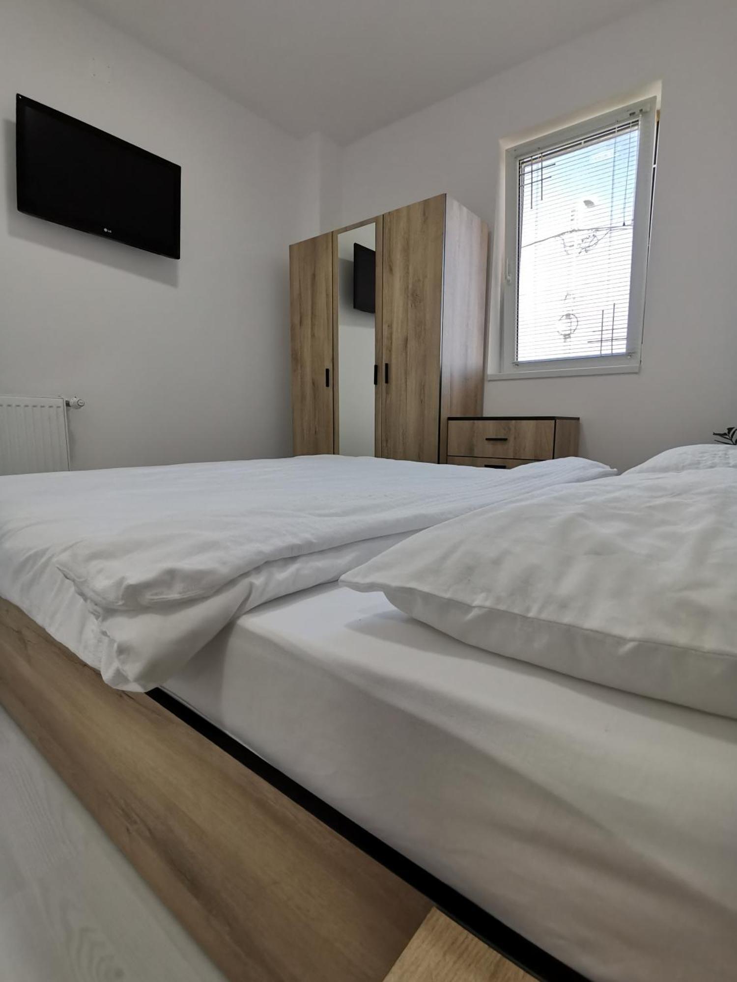 Casuta Cu Tei Villa Орадеа Стая снимка